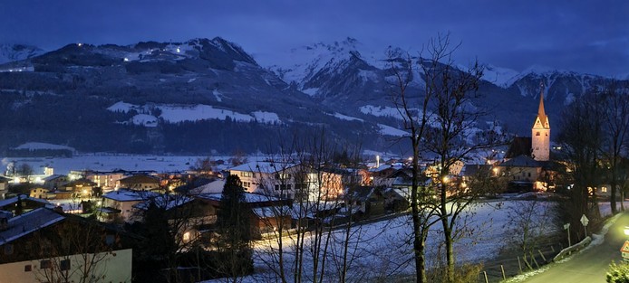Blick vom Chalet auf den Ortskern